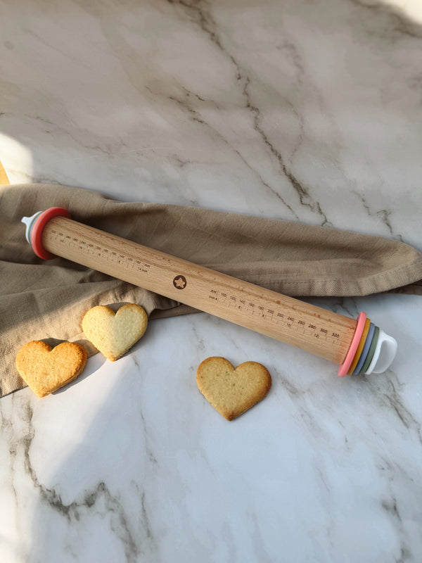 Koekjesdeegrol met verstelbare ringen