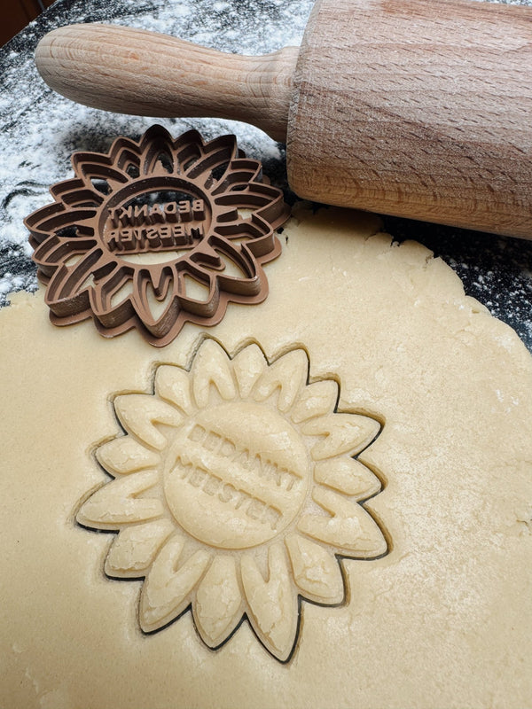 Bedankt meester - zonnebloem koekjesvorm - Samenmetdekindjes - Samenmetdekindjes