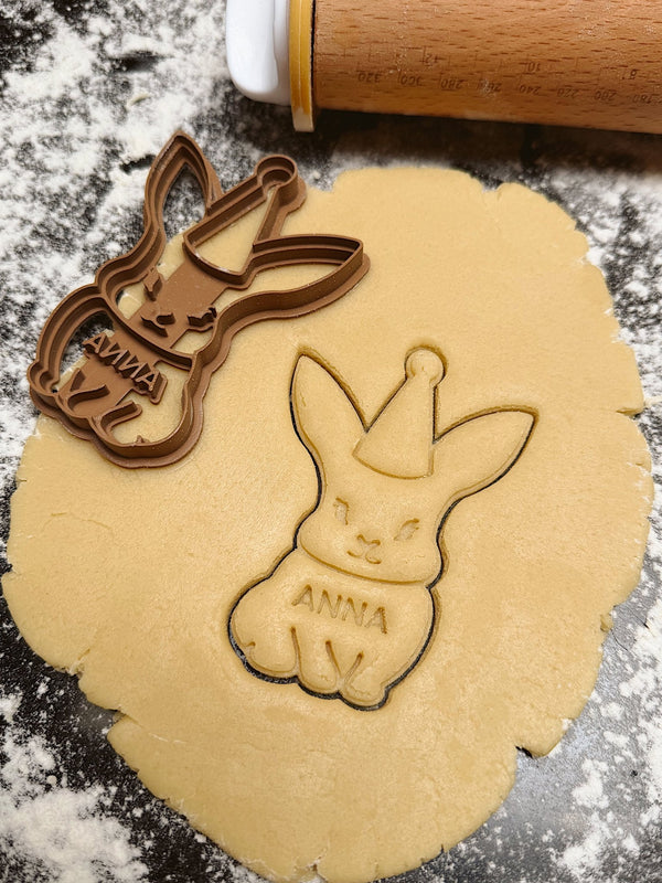 Gepersonaliseerd konijn met feesthoed koekjesvorm - Samenmetdekindjes - Samenmetdekindjes