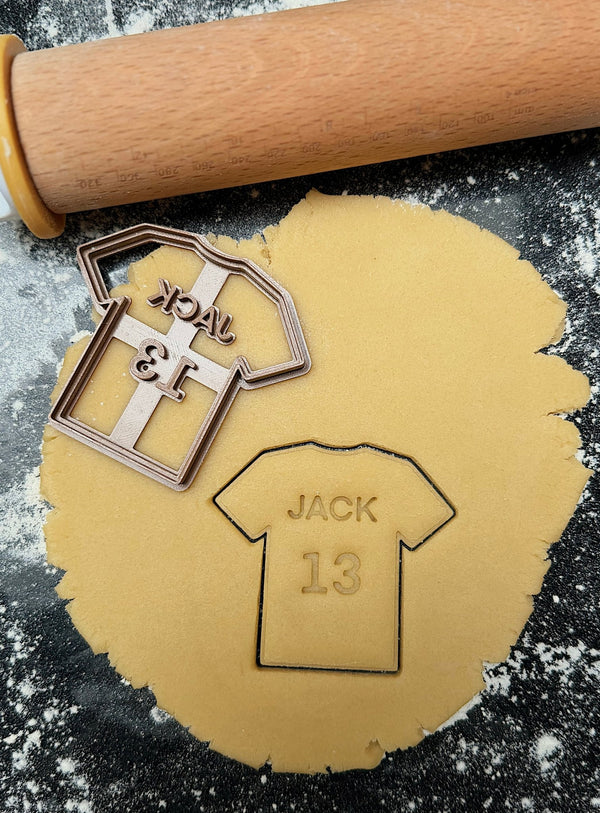 Gepersonaliseerd voetbal shirt koekjesvorm - Samenmetdekindjes - Samenmetdekindjes