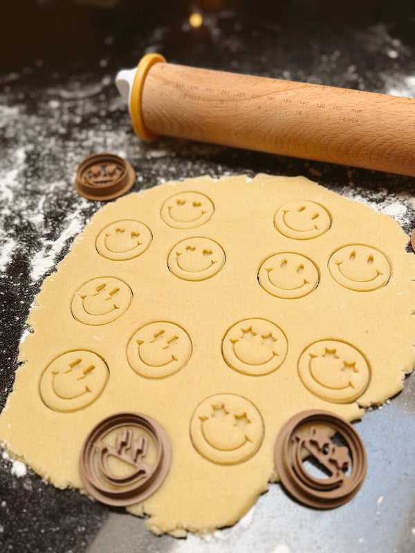 Mini smiley koekjesvormen - Samenmetdekindjes - Samenmetdekindjes